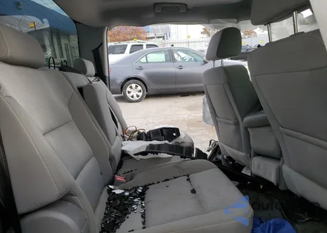 2018 Chevrolet Silverado K1500 Custom from USA, damaged, VIN 3GCUKPEC9JG168708